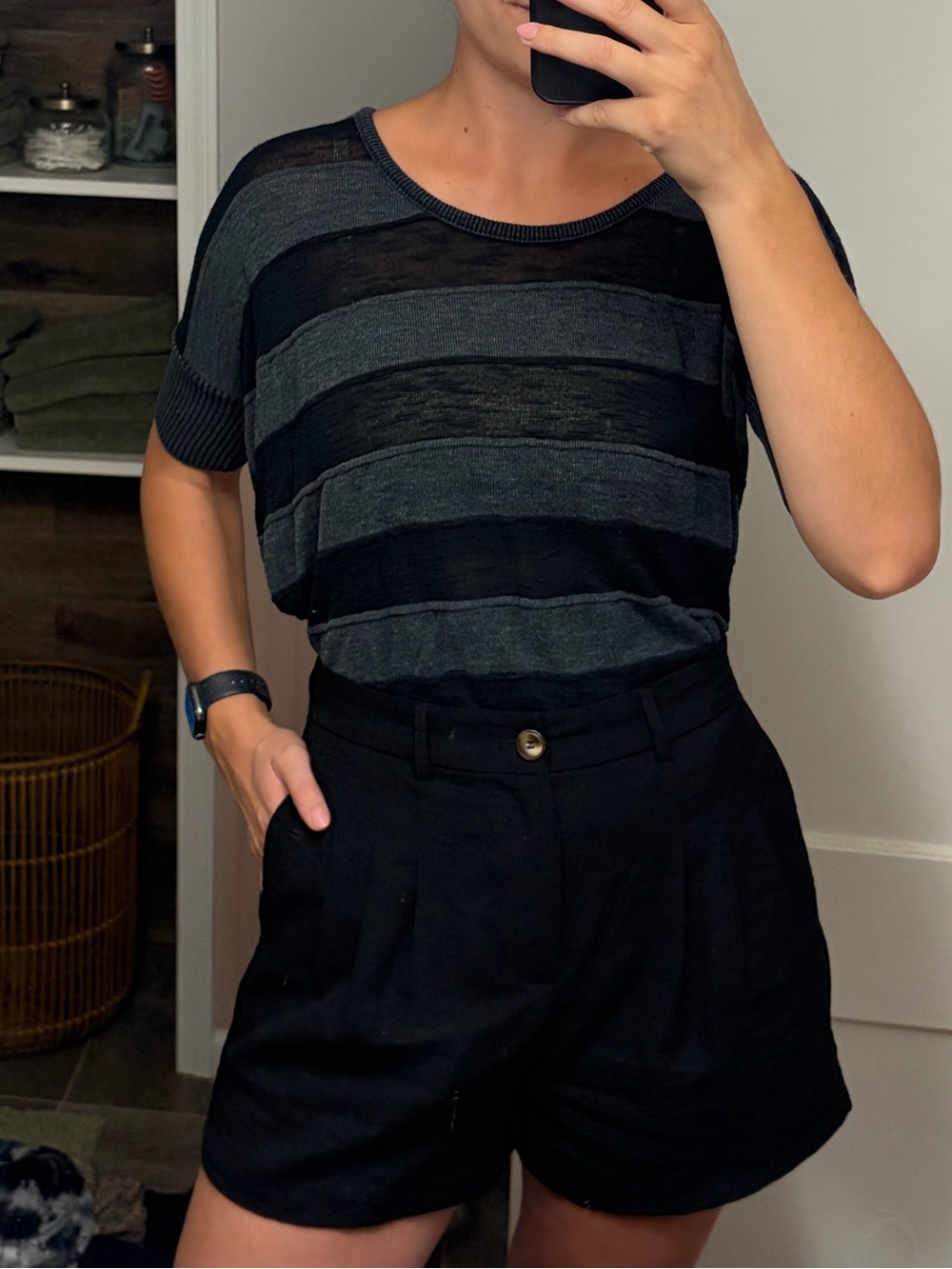 Short sleeved sweater